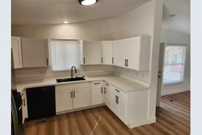 75 W 250 N #110, Clearfield, UT 84015 - Photo 3