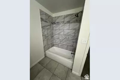 220 S 100 E, Tooele, UT 84074 - Photo 3