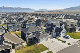 7204 N Honey Field Way, Eagle Mountain, UT 84005 - Photo 33