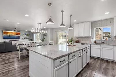 7204 N Honey Field Way, Eagle Mountain, UT 84005 - Photo 5