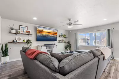 7204 N Honey Field Way, Eagle Mountain, UT 84005 - Photo 9