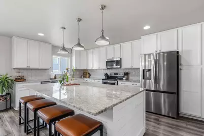 7204 N Honey Field Way, Eagle Mountain, UT 84005 - Photo 3