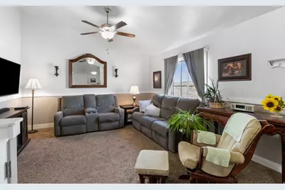 109 W 930 N, Santaquin, UT 84655 - Photo 15