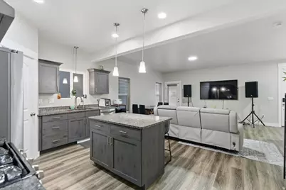 8680 N Shadow Creek Alley, Eagle Mountain, UT 84005 - Photo 5