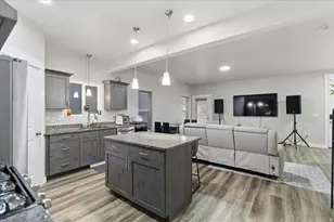 8680 N Shadow Creek Alley, Eagle Mountain, UT 84005 - Photo 5