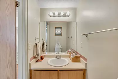 4694 S Xanadu Cir, Taylorsville, UT 84123 - Photo 11