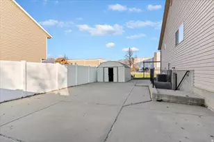 2243 S 1350 W, Woods Cross, UT 84087 - Photo 29