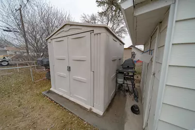 628 N 200 E, Price, UT 84501 - Photo 33