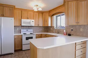 1306 S 325 E, Bountiful, UT 84010 - Photo 11
