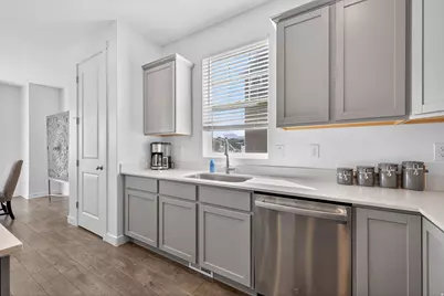 13051 S Twisted Oak Dr, Herriman, UT 84096 - Photo 13