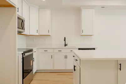 247 E 1825 N #7, North Ogden, UT 84414 - Photo 3