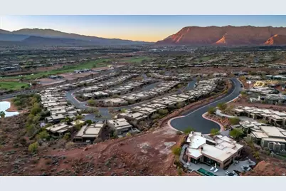 2470 N Kachina Vistas Cir #33, Saint George, UT 84770 - Photo 11