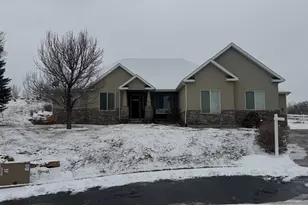 885 Canyon View Dr, Roosevelt, UT 84066 - Photo 17