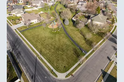 186 N Mountain Vistas Rd, Kaysville, UT 84037 - Photo 43