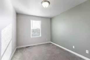 1876 S 1230 W, Syracuse, UT 84075 - Photo 27