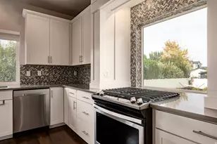 1876 S 1230 W, Syracuse, UT 84075 - Photo 9