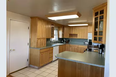 978 N Tremont St, Tremonton, UT 84337 - Photo 7