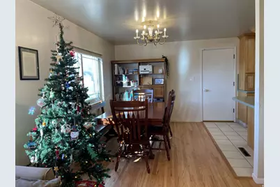 978 N Tremont St, Tremonton, UT 84337 - Photo 5