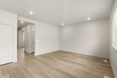 842 N 160 E #17, Santaquin, UT 84655 - Photo 11