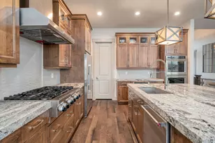 10688 S Dielsdorf Rd E, Sandy, UT 84092 - Photo 11