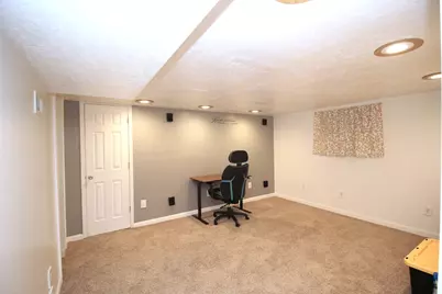 368 S Tremont St, Tremonton, UT 84337 - Photo 11