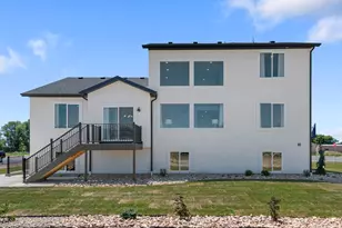 1246 E Talmage Ln, Logan, UT 84341 - Photo 5