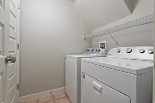 1048 W Shepard Creek Pkwy N, Farmington, UT 84025 - Photo 23