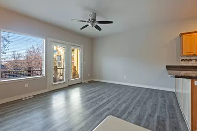 1048 W Shepard Creek Pkwy N #4, Farmington, UT 84025 - Photo 5