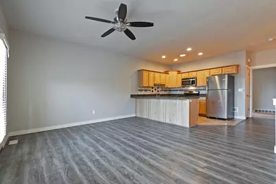 1048 W Shepard Creek Pkwy N #4, Farmington, UT 84025 - Photo 7