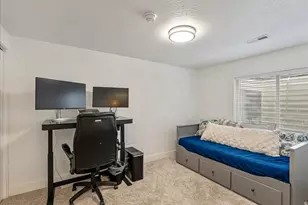 2126 E Lodge Pole Dr, Eagle Mountain, UT 84005 - Photo 39