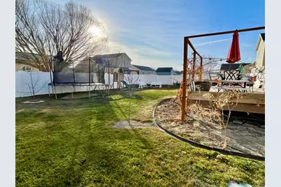 2126 E Lodge Pole Dr, Eagle Mountain, UT 84005 - Photo 41