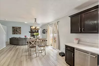 2126 E Lodge Pole Dr, Eagle Mountain, UT 84005 - Photo 15