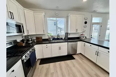 1038 W 980 S, American Fork, UT 84003 - Photo 11