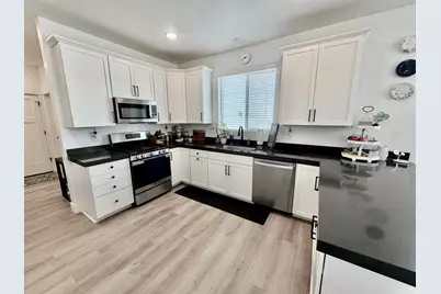 1038 W 980 S, American Fork, UT 84003 - Photo 9