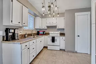 5449 S 3570 W, Taylorsville, UT 84129 - Photo 7