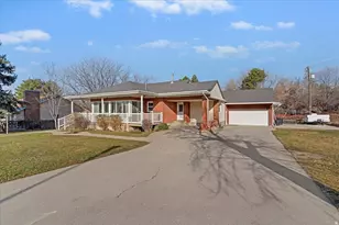 528 W 2900 S, Bountiful, UT 84010 - Photo 3