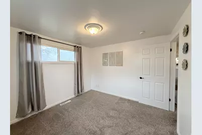 9936 S 730 E, White City, UT 84094 - Photo 19