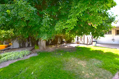 806 Valeria Dr, Layton, UT 84041 - Photo 31