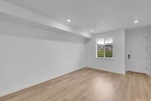 12688 S Lincoln Peak Ln, Herriman, UT 84096 - Photo 5