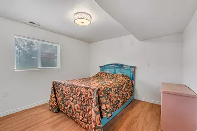 360 Belaire Cir, Grantsville, UT 84029 - Photo 13