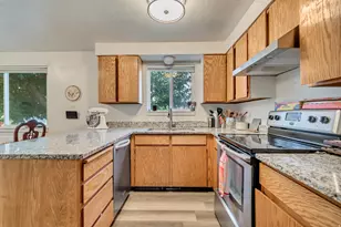 360 Belaire Cir, Grantsville, UT 84029 - Photo 3