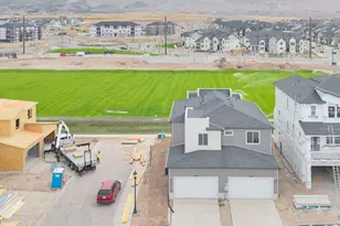 12694 S Lincoln Peak Ln, Herriman, UT 84096 - Photo 3