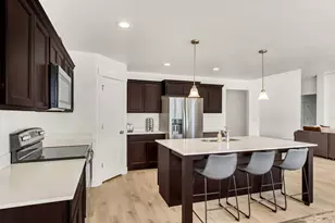 188 E Bruin Dr, Eagle Mountain, UT 84005 - Photo 7