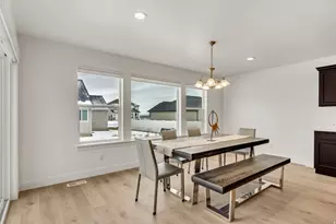 188 E Bruin Dr, Eagle Mountain, UT 84005 - Photo 9