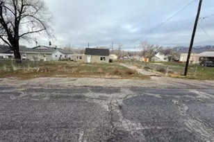 870 W Ellis St, Ogden, UT 84401 - Photo 7