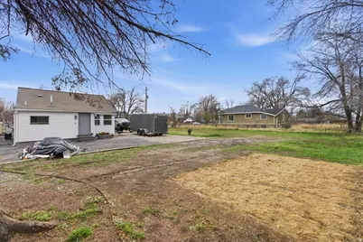 1660 W Crystal Ave, West Valley, UT 84119 - Photo 13