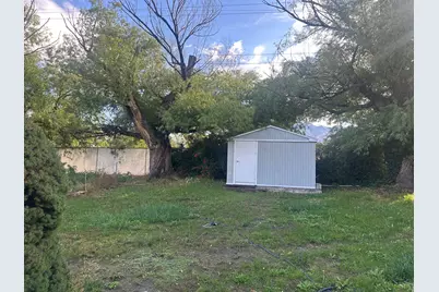 5079 S El Amador E, Holladay, UT 84117 - Photo 7