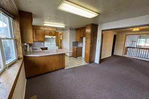 1098 E Lori Way S, Murray, UT 84117 - Photo 9