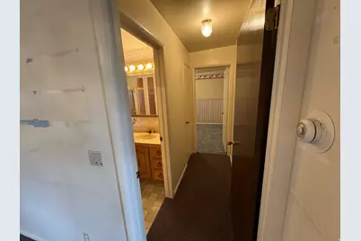 1098 E Lori Way S, Murray, UT 84117 - Photo 15