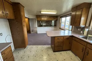 1098 E Lori Way S, Murray, UT 84117 - Photo 11